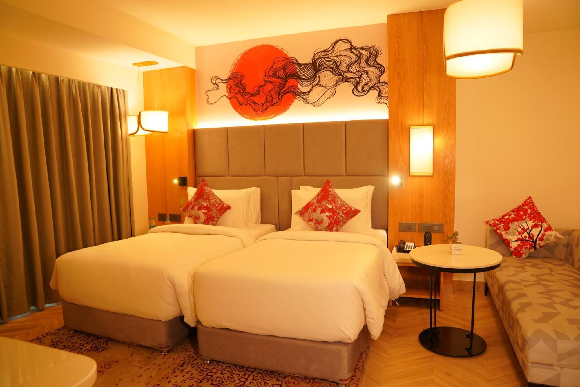 מלון Ramada By Wyndham Gorakhpur Gorakhnath Mandir Road מראה חיצוני תמונה